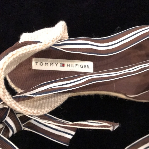 Brand new Tommy Hilfiger sandal shoe - Picture 2 of 6